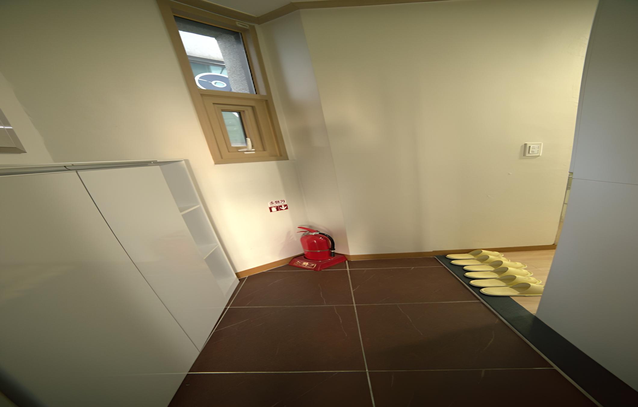 Cozybox Guesthouse