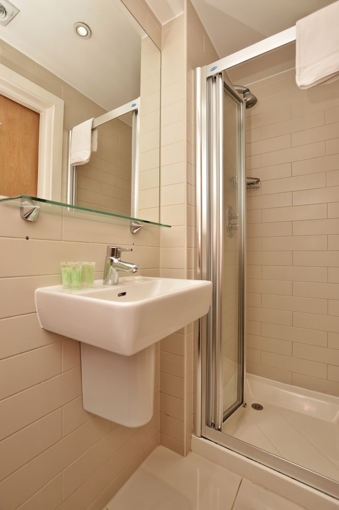 Princes Square Serviced Apartments by Concept Apartments