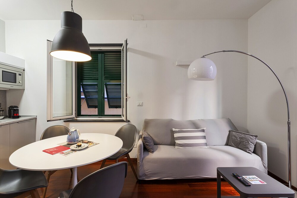 Dock 4 - Libeccio By Wonderful Italy