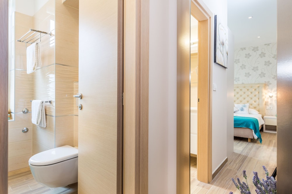 Apartments and Rooms Milcetic