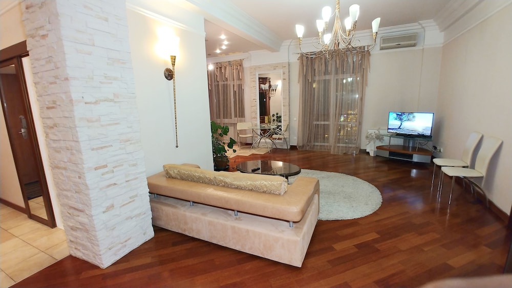 Kyiv Apartments