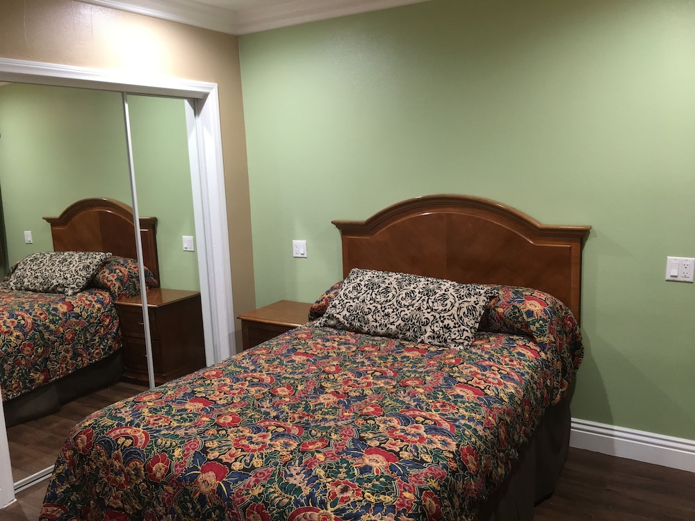 American Inn & Suites LAX 3