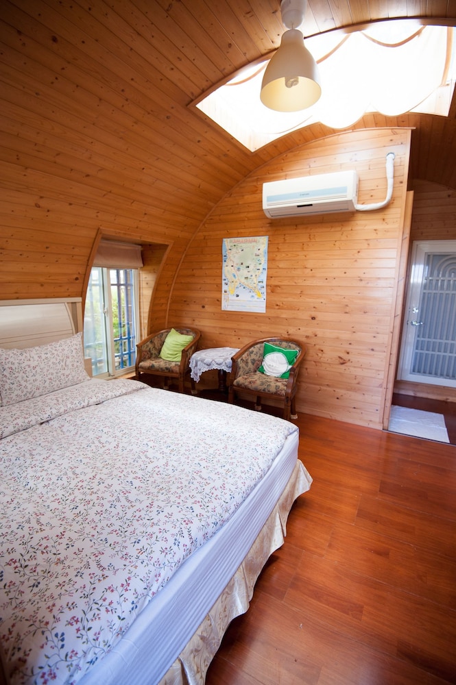 Cape 42 Hostel III