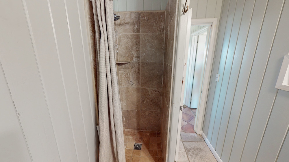 Charming 3br/2ba Boho Beach Cottage in Gulf Shores