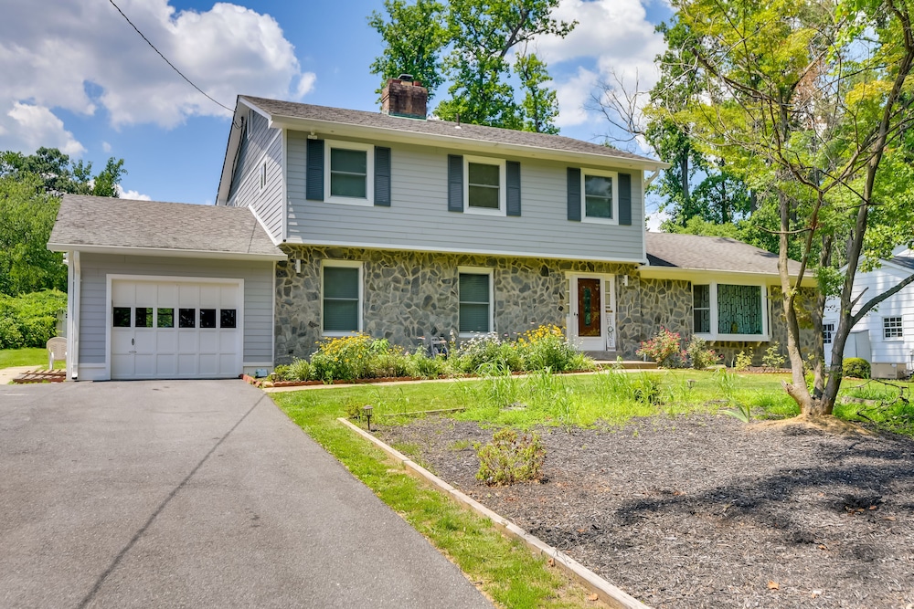 Rockville Home: Patio Oasis, Fireplace, Near DC! - Property Image 15