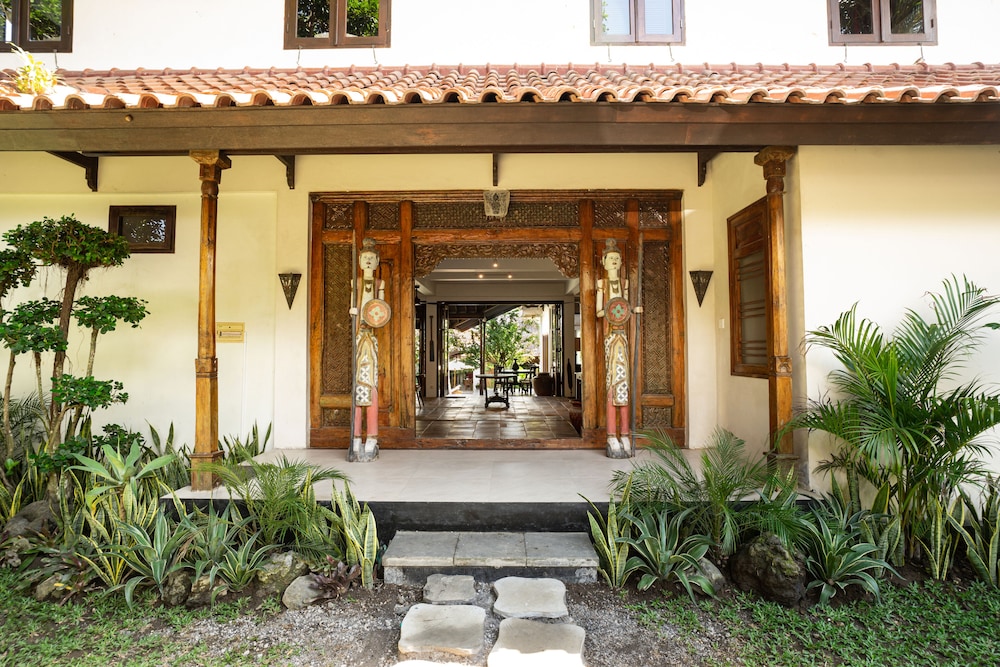 Villa Tropical Svasti by Nakula