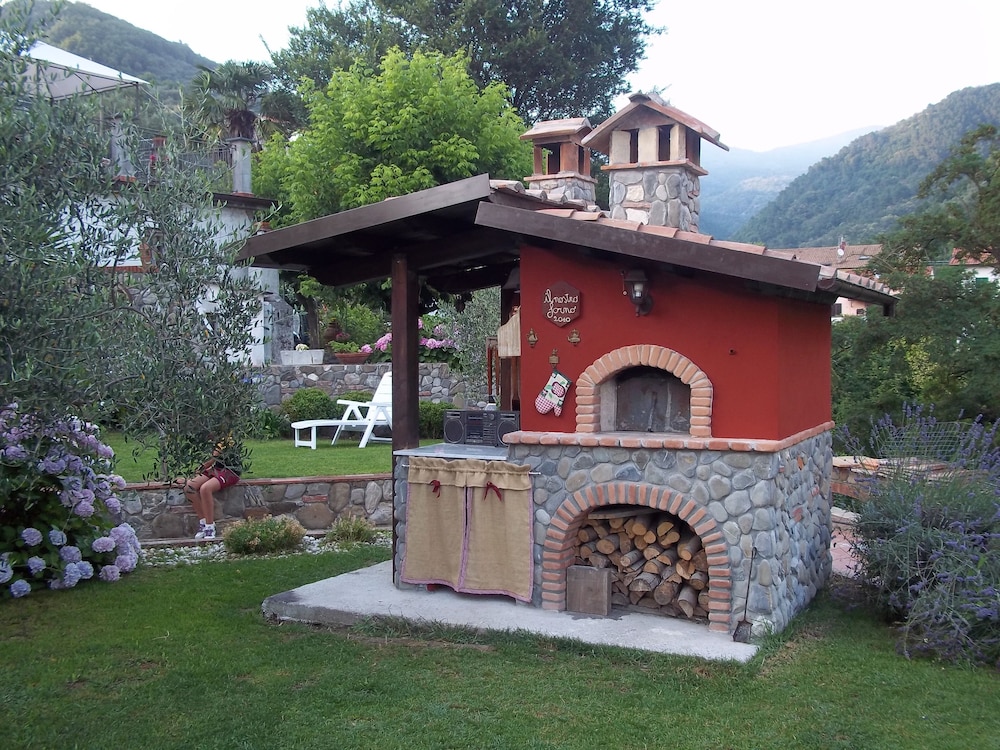 Photo 12
