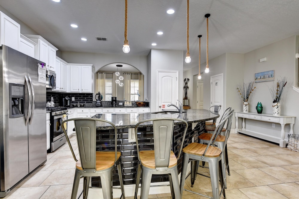 Luxury Solterra Villa - Pool Spa Near Disney