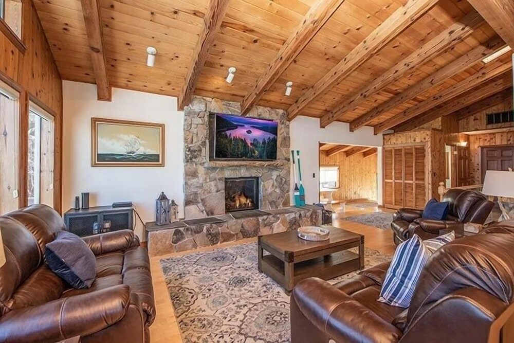 625 Alpine Drive 4 Bedroom Home