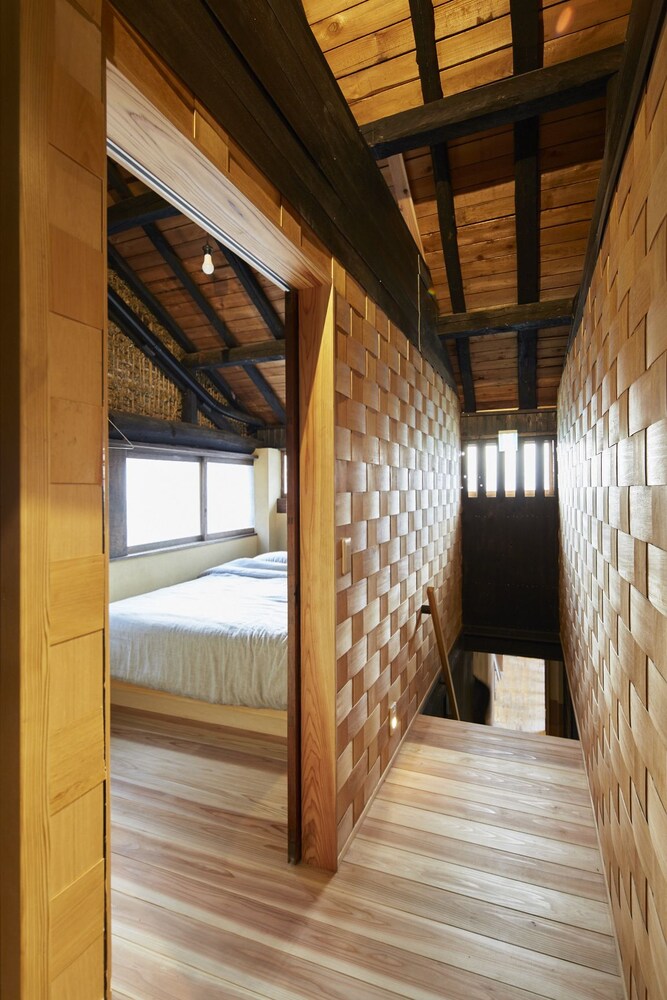 The hostel & Tatami bar UCHIKOBARE