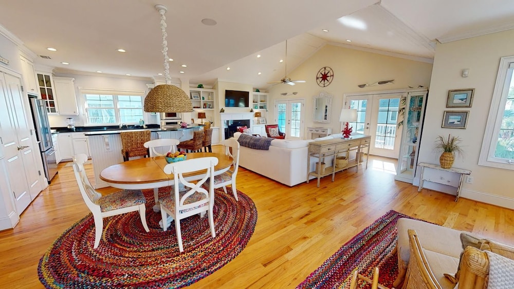 Mimi's Mermaid's & Memories by Tybee Vacation Rentals
