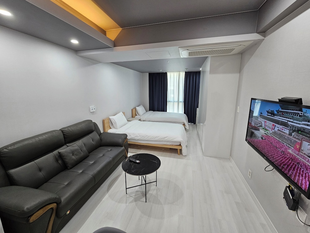W Residence Hotel Centum City 13