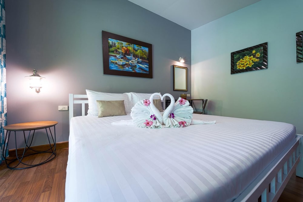 Fantastic Resort Near Town Location BS88