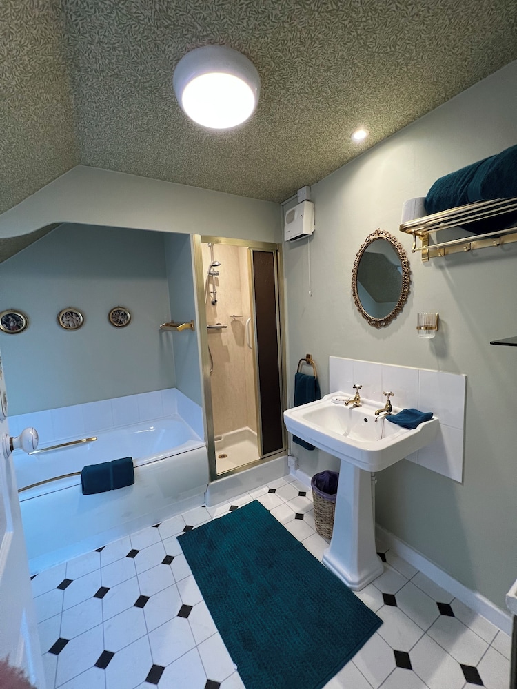 Pentre Cerrig Country House