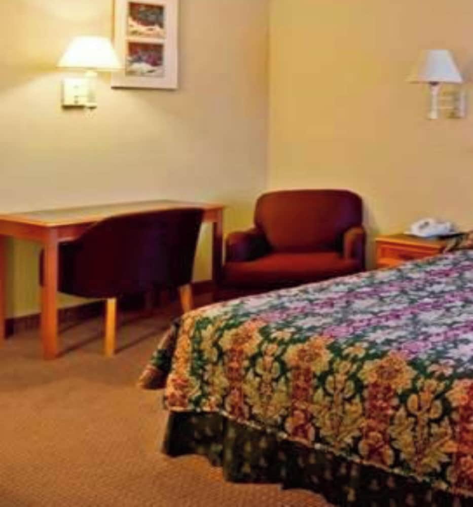 Fairview Inn By OYO Hesston I-135