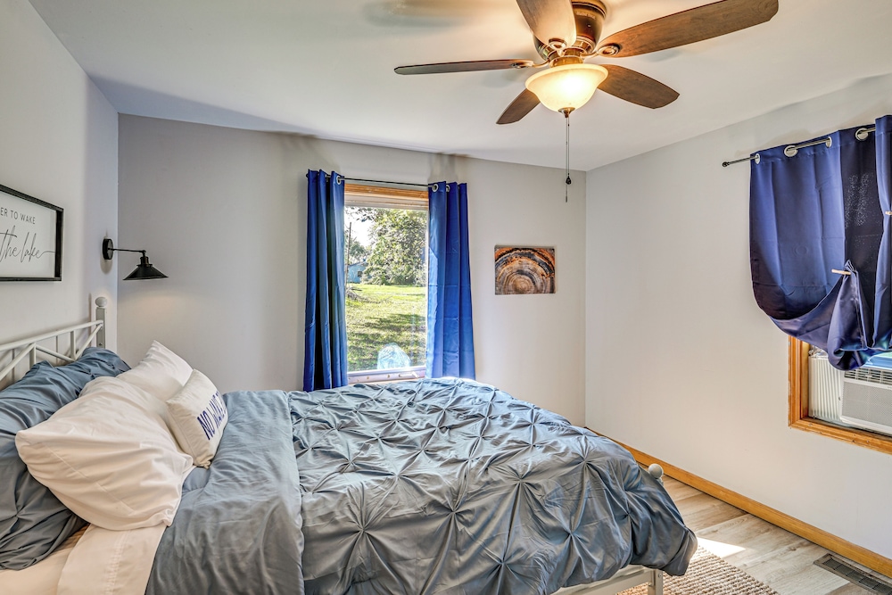 4 Mi to Lake Michigan: Updated Benton Harbor Home!