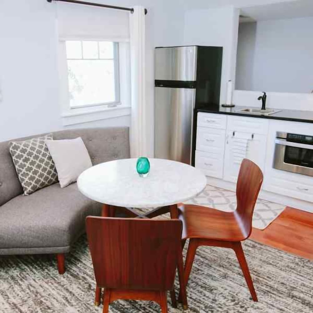 Chestnut Street Inn B&B