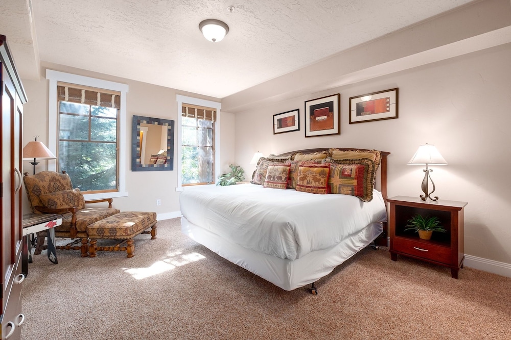 Park City Ski Resort - Town Pointe Condos
