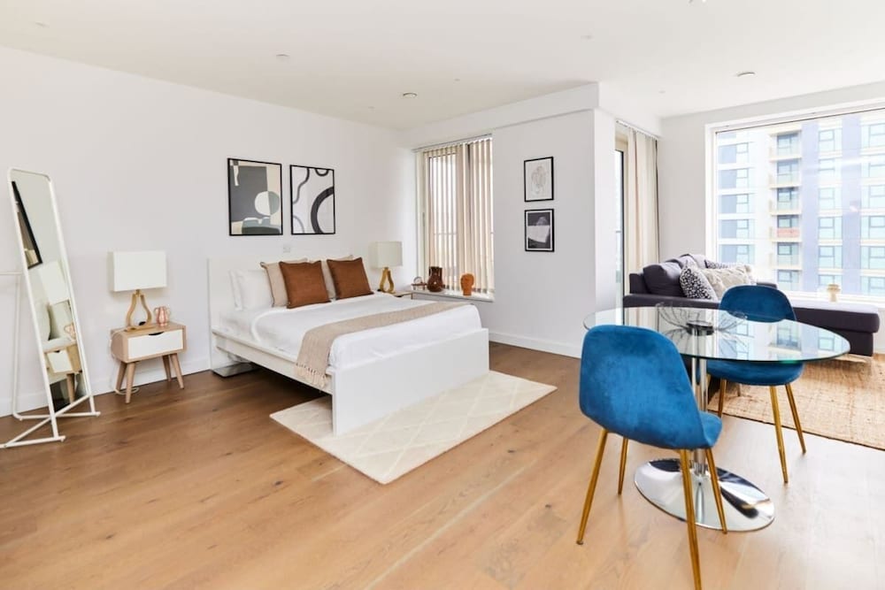 The Elephant and Castle Hideout - Cozy 1bdr Flat With Balcony