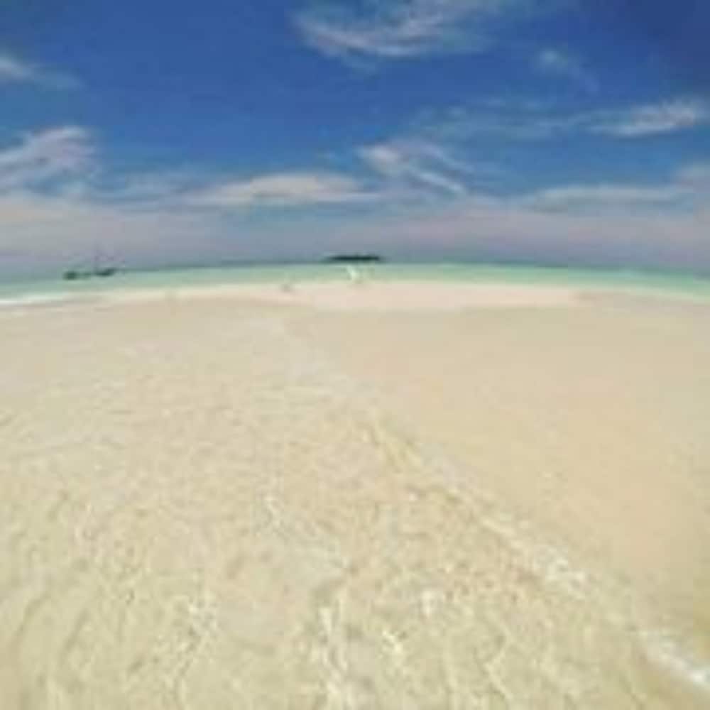 Veli Thoddoo Inn