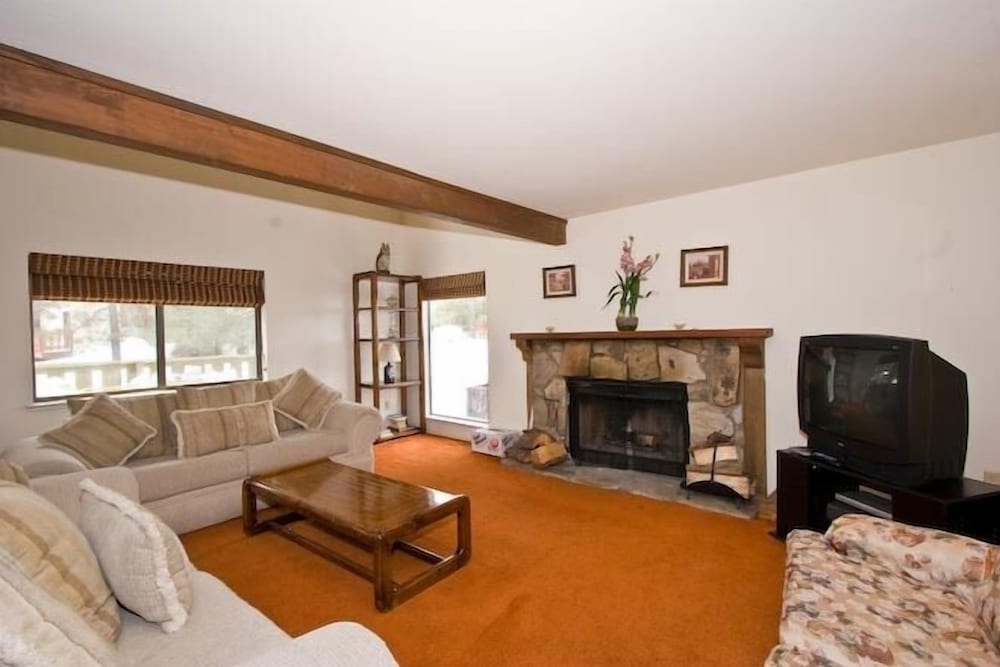 3397 Pinehill Road
