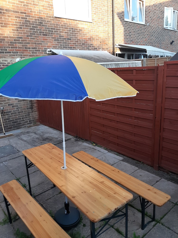 outdoor bbq area