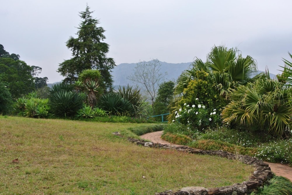 Emafini Country Lodge