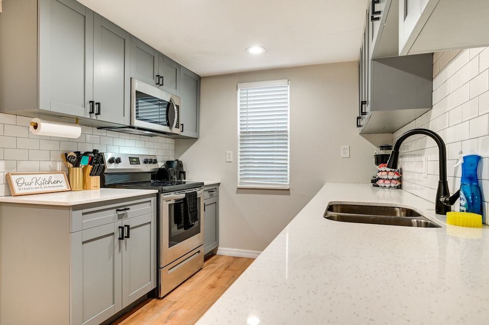 Wfh-friendly Tampa Home Rental: 2 Mi to Downtown! view 5