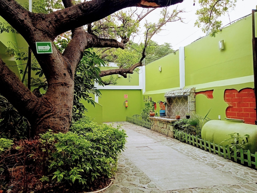 Hotel Los Ciruelos - Property Image 3