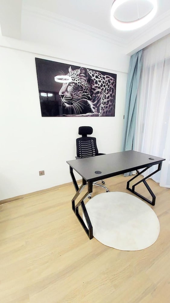 Luxurious Nairobi Condo With Rooftop Pool & Gym