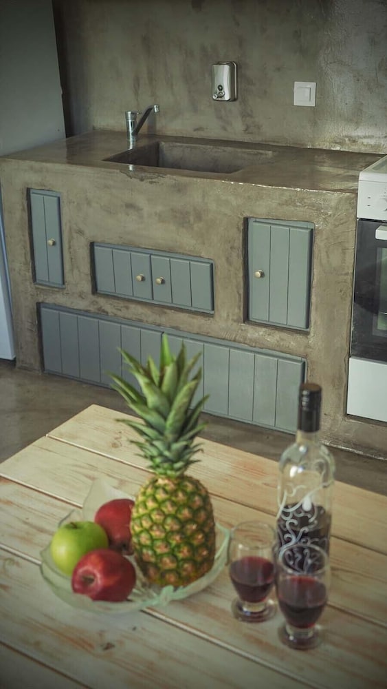 Loukas & Emma Eco Houses