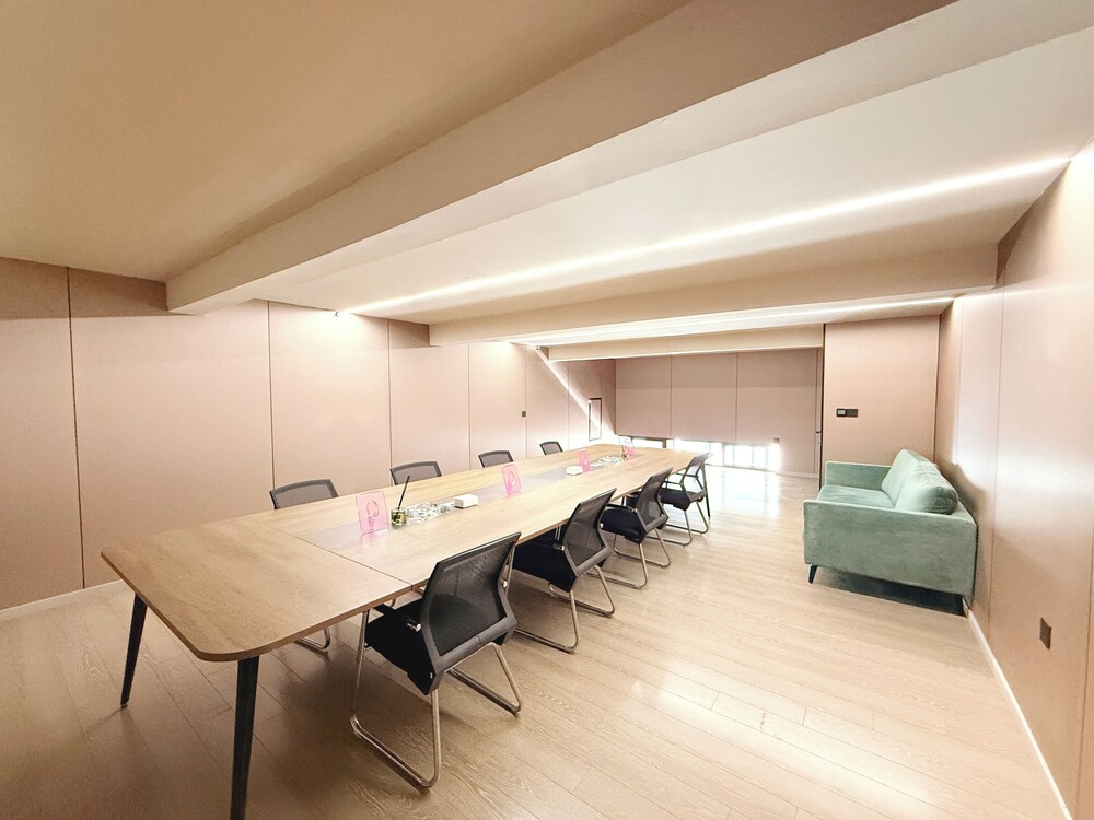 珠珠酒店(上海浦东国际机场店)