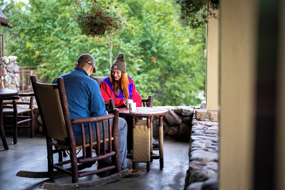 State Game Lodge at Custer State Park Resort
