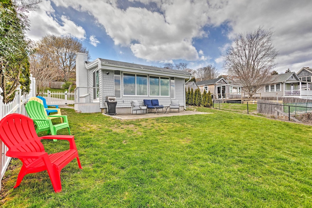 Waterfront Portsmouth Cottage: 8 Mi. From Newport!