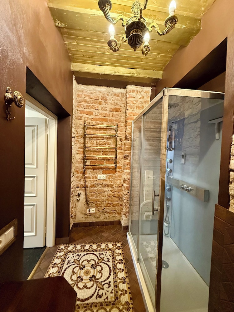Pilies8 Luxury Vilnius Apartment