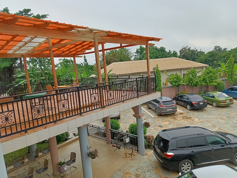Osaah Bema lodge view 3