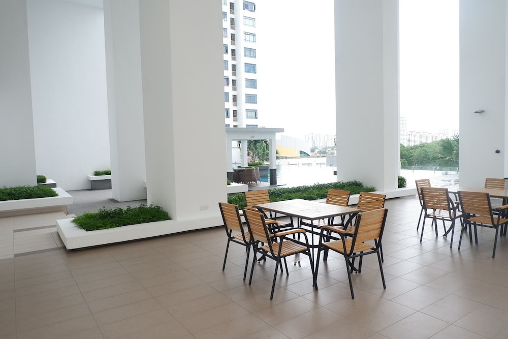 Pinnacle Tower