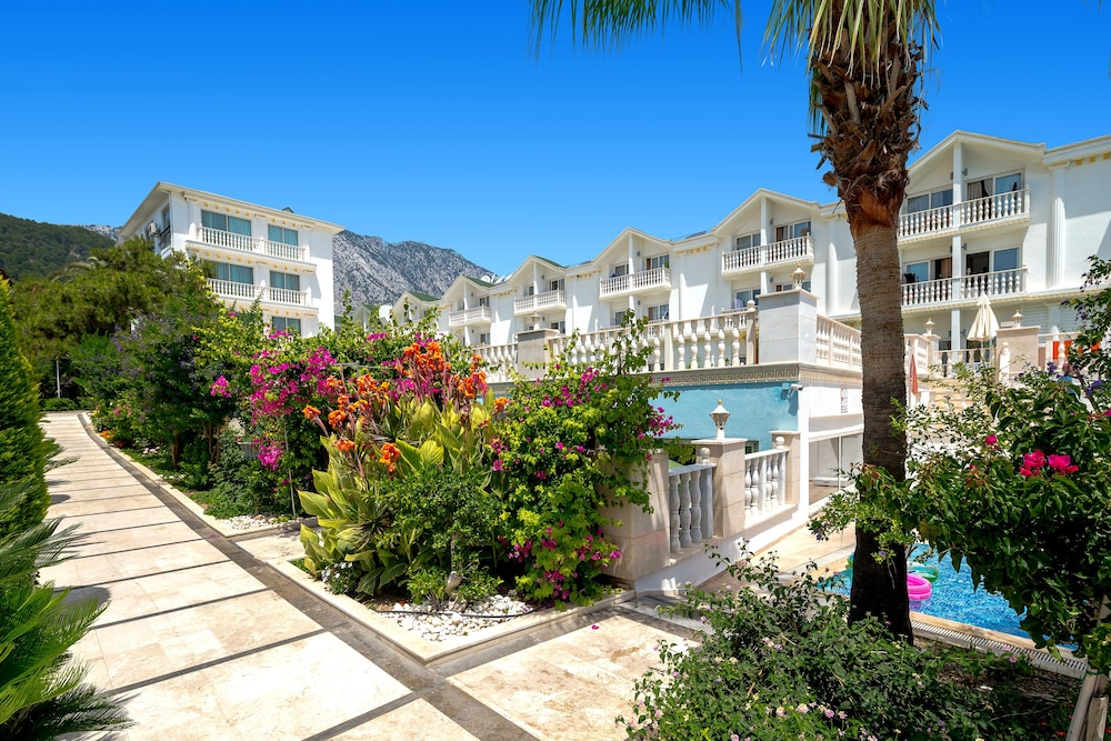 Onkel Resort Hotel