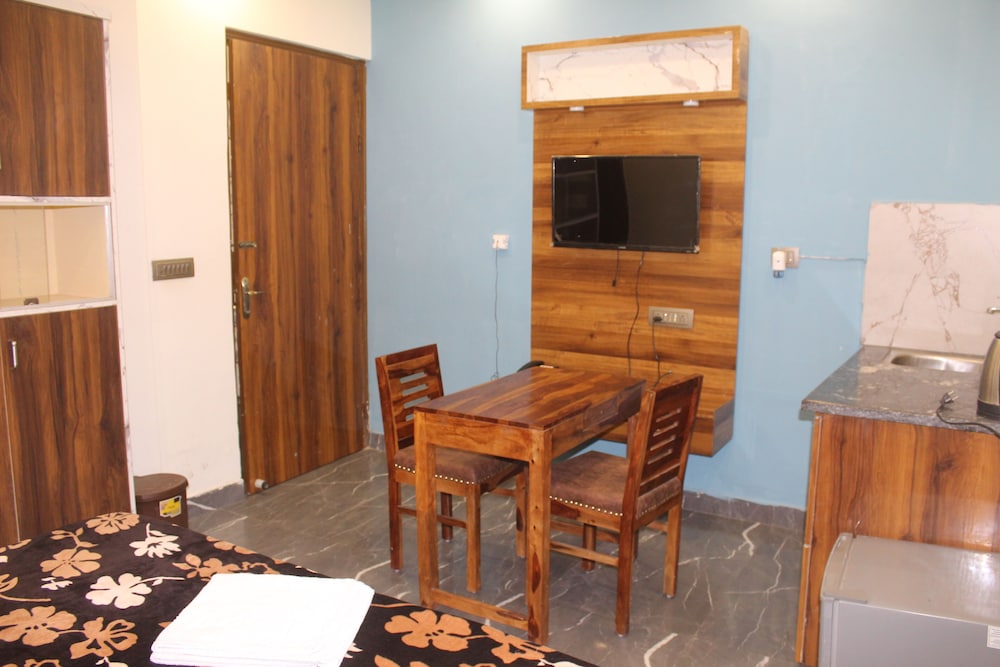 Radha krishna spiritual stay
