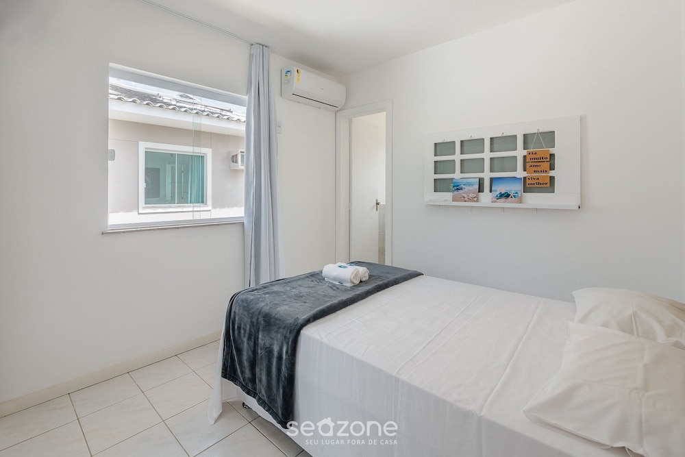 Spacious House w/ Pool in Guarajuba Cag0003