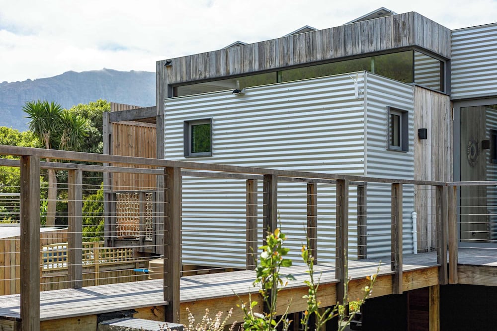 Luxury Eco Haven With Garden Cottage - Hout Bay