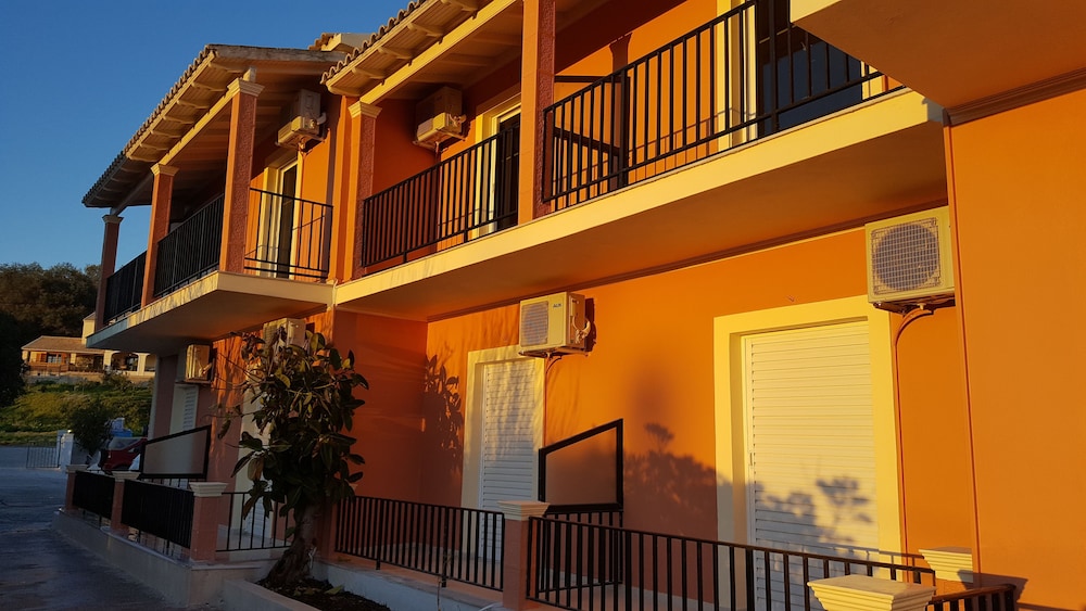 Arillas Dream Studios