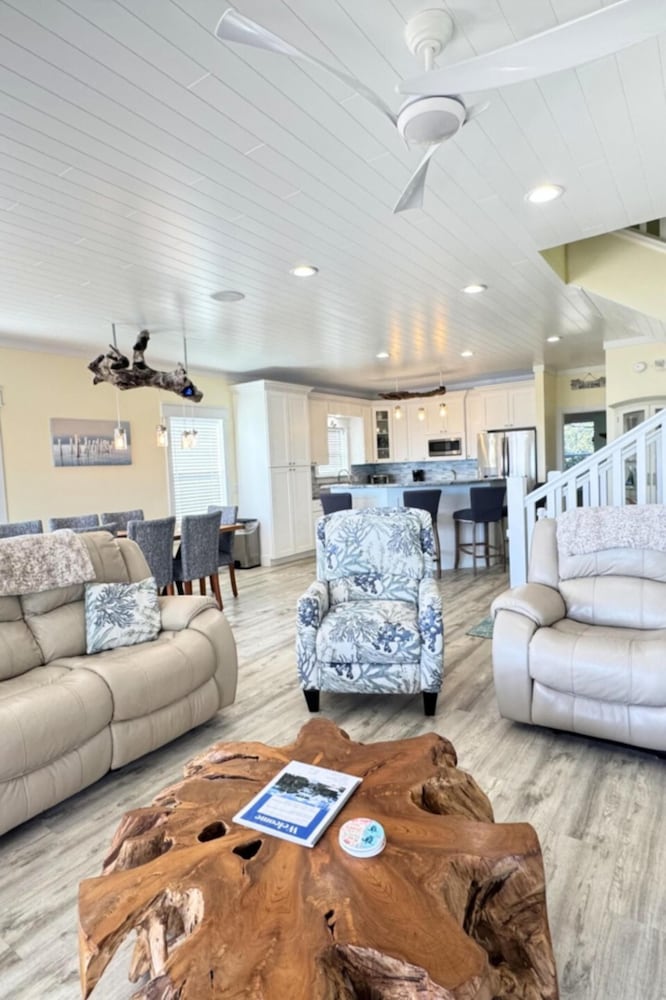 Pet Friendly House - Seacret Shores