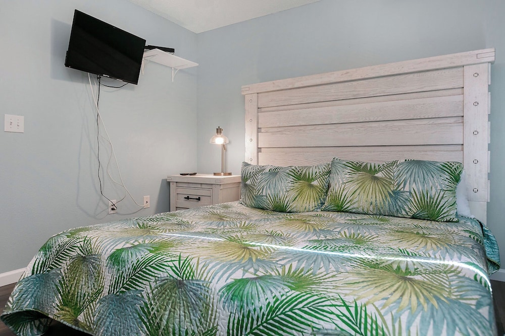 Happy Ours by Southern Vacation Rentals