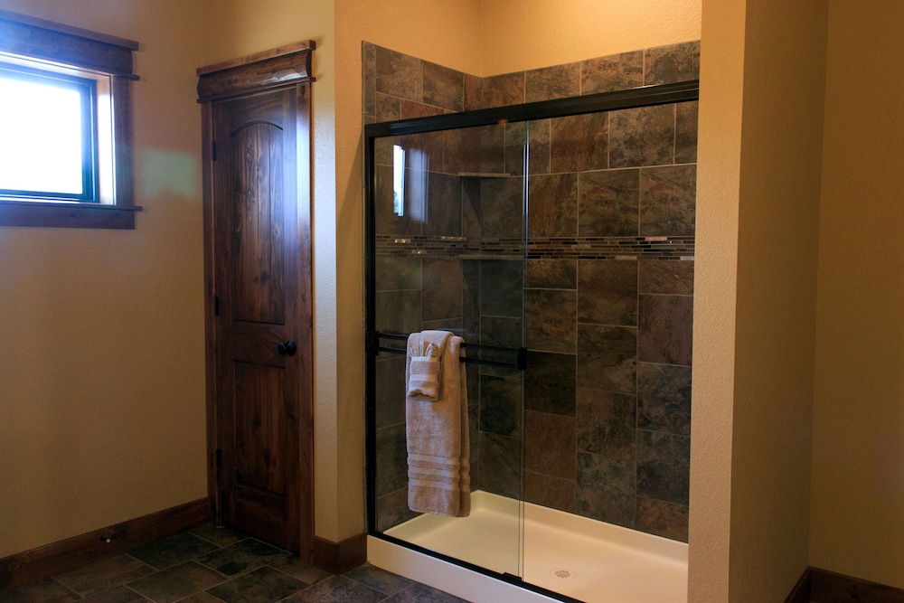 Estes Park Condos - Property Image 128