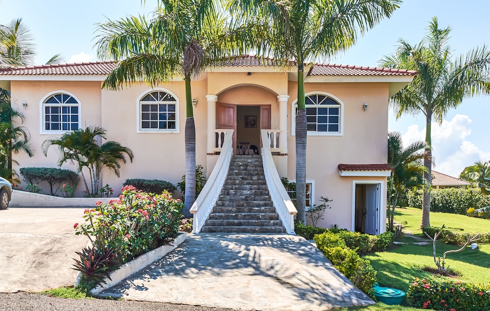 Private Villa Hispaniola