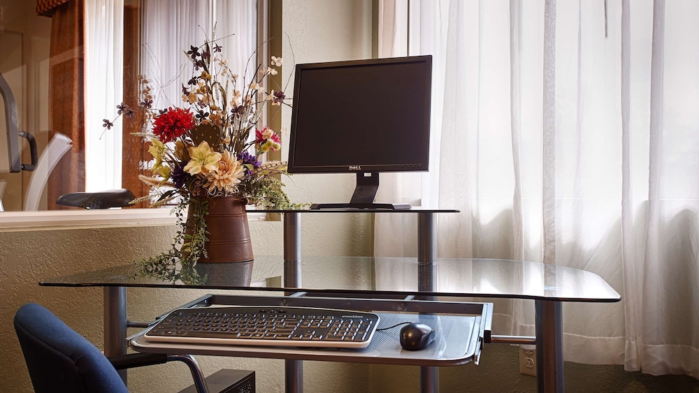 Best Western Nittany Inn Milroy - Property Image 4