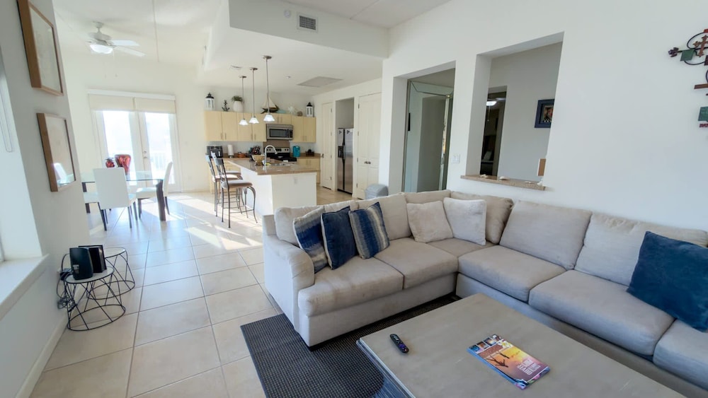 Channel Views Private Boat Slip Pool & Patio 3 Bedroom Apts
