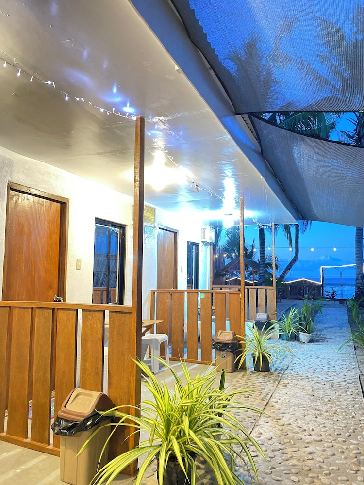 Jasmine's Inn at Bucana Beach