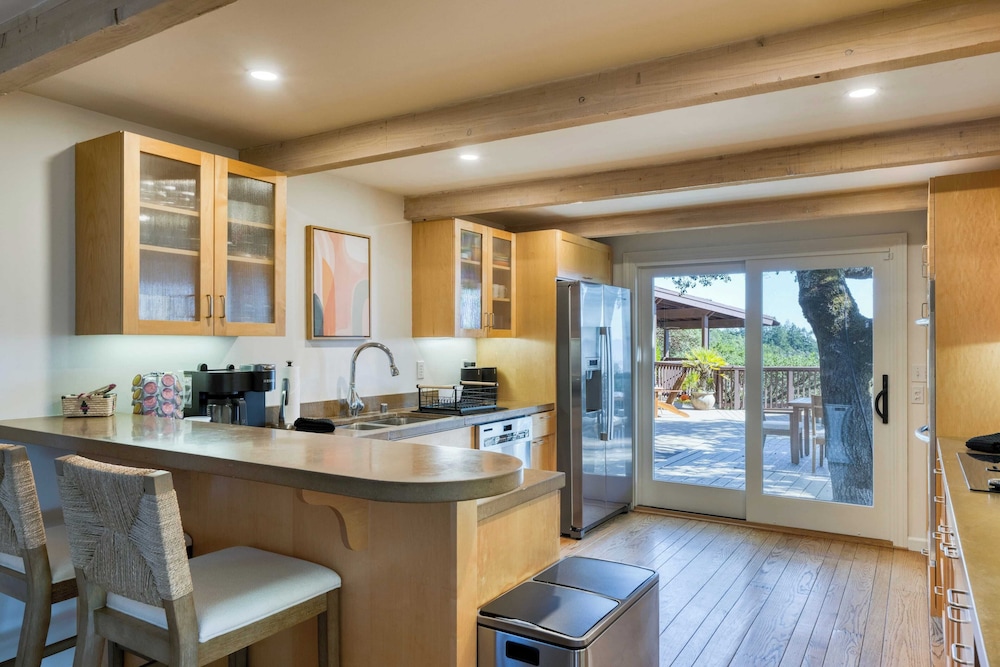 Sonoma Skyhouse by Avantstay Pool, Sauna, Hot Tub & Stunning Valley Views